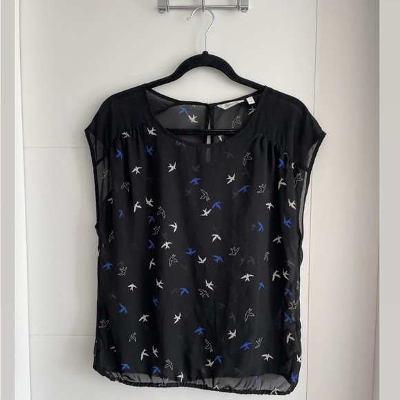 Reitmans size small sheer blouse. Worn a handful of times. Great condition. - Picture 1 of 2